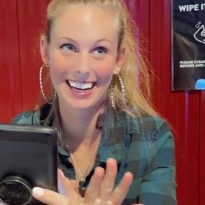 Meet your Posher, Janessa